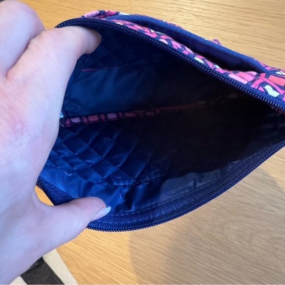 VERA BRADLEY Katalina Pink Quilted Crossbody VGUC - Picture 4 of 4